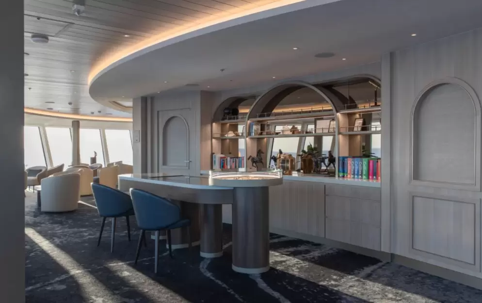 Silversea, Silver Nova Observation Lounge 1.png